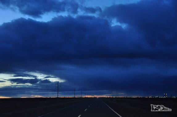 Depois de um longo dia, véspera de ano-novo, finalmente chegando à pequena Pico Truncado, no sul da Argentina